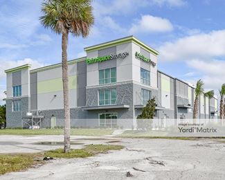 Photo 2 of Extra Space Storage - 930 Pasadena Avenue South, South Pasadena, FL