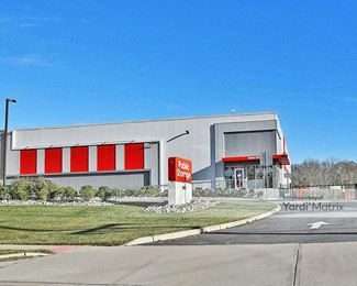 Photo 4 of Public Storage - 465 South Main Street, Manahawkin, NJ