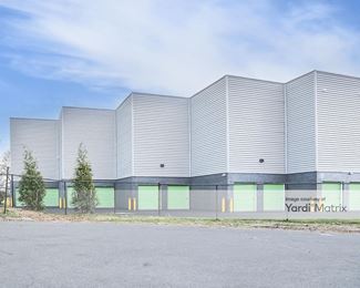 Photo 3 of Extra Space Storage - 2401 Vauxhall Road, Union, NJ