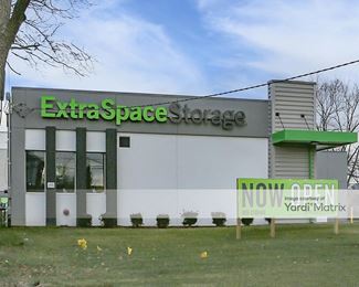Photo 4 of Extra Space Storage - 2401 Vauxhall Road, Union, NJ