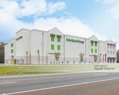 Storage Units for Rent available at 9128 Navarre Pkwy, Navarre, FL 32566