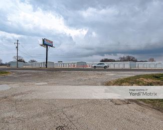 Photo 4 of Stor-IT Storage - 605 South Bosque Street, Whitney, TX