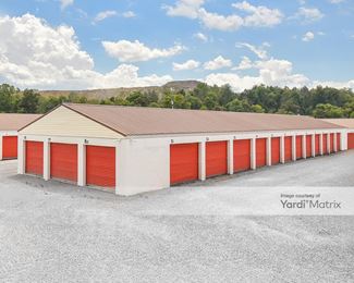 Photo 5 of Higgins Storage - 1061 West Main Street, Woodbury, TN