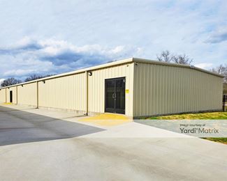 Photo 2 of Powers Storage - 1515 McMinnville Hwy, Manchester, TN