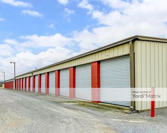 Photo 3 of Lafayette Mini Storage - 822 Highway 52 By-Pass East, Lafayette, TN