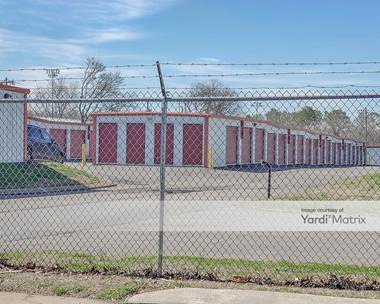 Storage Units for Rent available at 1231 Huntsville Hwy, Fayetteville, TN 37334