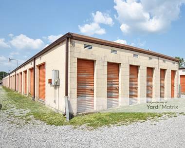 Storage Units for Rent available at 720 East College Street, Dickson, TN 37055