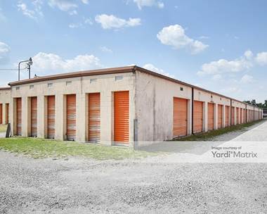 Storage Units for Rent available at 720 East College Street, Dickson, TN 37055