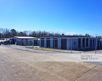 Photo 2 of CubeSmart Self Storage - 200 Sula T Nickell Street, Centerville, TN