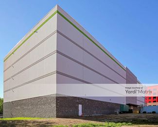 Photo 3 of Extra Space Storage - 201 East 23rd Street, Bayonne, NJ