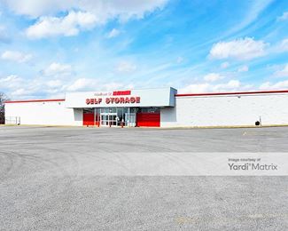 Photo 3 of Madison Self Storage - 1115 Madison Street, Shelbyville, TN