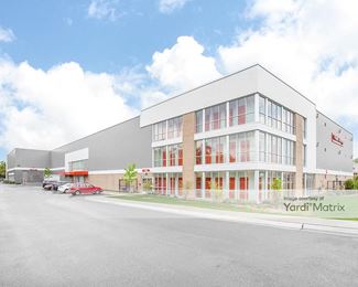 Photo 4 of Public Storage - 880 East Roosevelt Road, Lombard, IL