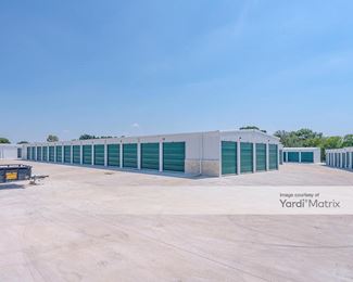 Photo 5 of Ideal Self Storage - 27605 West Hwy 84, McGregor, TX