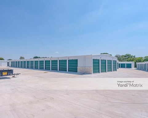 Photo 5 of Ideal Self Storage - 27605 West Hwy 84, McGregor, TX