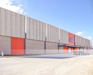 Photo 1 of Devon Self Storage - 1215 East Shelby Drive, Memphis, TN