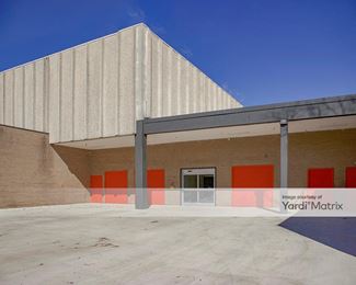 Photo 2 of Devon Self Storage - 1215 East Shelby Drive, Memphis, TN