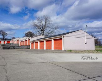 Photo 5 of Mini-Storage - 430 Heil Quaker Avenue, Lewisburg, TN