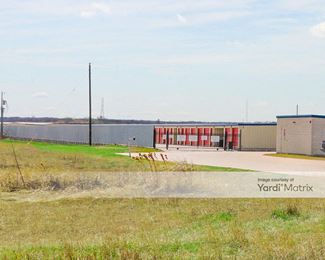 Photo 2 of Storage King USA - 15105 US 290 East, Manor, TX