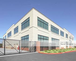 Photo 2 of McKinley Village Self Storage - 3700 McKinley Village Way, Sacramento, CA