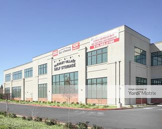 Photo 3 of McKinley Village Self Storage - 3700 McKinley Village Way, Sacramento, CA
