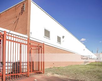 Photo 2 of Lucky Self Storage - 325 GE Patterson Avenue, Memphis, TN