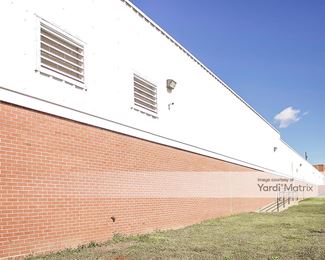 Photo 4 of Lucky Self Storage - 325 GE Patterson Avenue, Memphis, TN