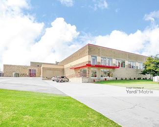 Photo 1 of Devon Self Storage - 822 Marquette Street, Racine, WI