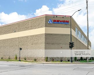 Photo 6 of Devon Self Storage - 822 Marquette Street, Racine, WI