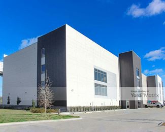 Photo 1 of Storage Center, The - 1400 Westbank Expwy, Harvey, LA