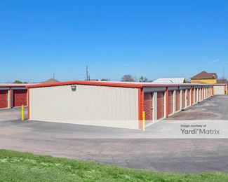 Photo 3 of FM 812 Storage - 108 Cielo Vista Drive, Del Valle, TX