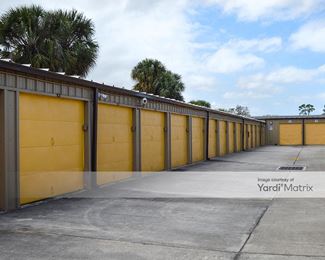 Photo 2 of Extra Space Storage - 1655 10th Avenue, Vero Beach, FL
