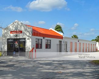 Photo 5 of Public Storage - 650 4th Street, Vero Beach, FL
