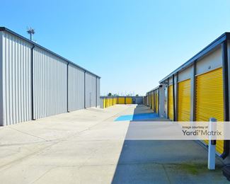 Photo 3 of Storage King USA - 2448 North US Highway 1, Fort Pierce, FL