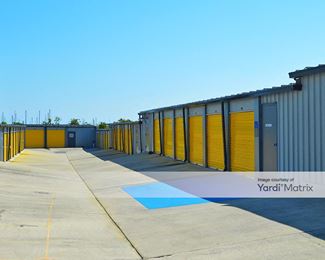 Photo 5 of Storage King USA - 2448 North US Highway 1, Fort Pierce, FL