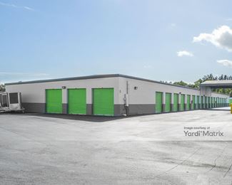Photo 4 of Extra Space Storage - 2990 SE Gran Park Way, Stuart, FL