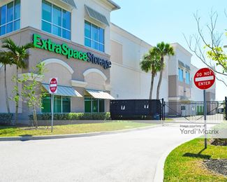 Photo 2 of Extra Space Storage - 2100 SW Gatlin Blvd, Port St Lucie, FL