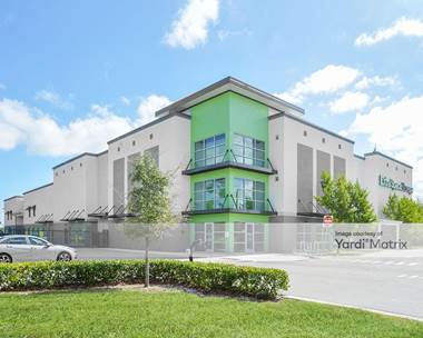 Storage Units for Rent available at 5051 SE Federal Hwy, Stuart, FL 34997