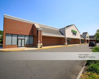Photo 2 of Extra Space Storage - 852 North Colony Road, Wallingford, CT