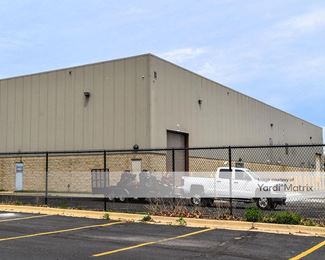 Photo 3 of Extra Space Storage - 51786 Shelby Pkwy, Shelby Township, MI