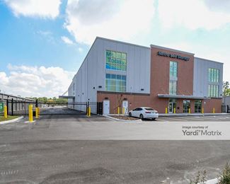 Photo 3 of StorageMart - 3286 Barclay Avenue, Spring Hill, FL