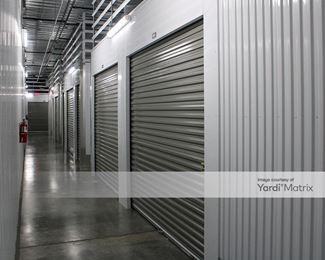 Photo 4 of STORE at The Grove - 4250 East Camelback Road, Phoenix, AZ