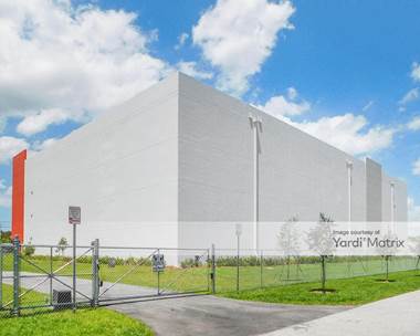 Storage Units for Rent available at 23025 South Dixie Hwy, Goulds, FL 33170