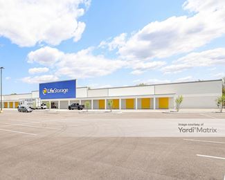Photo 4 of JustStorage - 7011 West 130th Street, Parma Heights, OH