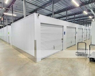 Photo 3 of Extra Space Storage - 410 Hill Avenue, Aurora, IL
