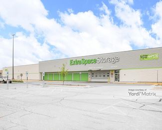 Photo 1 of Extra Space Storage - 1860 North Richmond Road, McHenry, IL