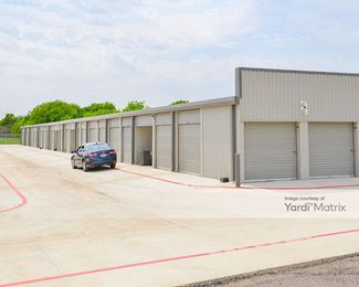Photo 4 of Four Seasons Mini Storage - 14322 East I-10, Converse, TX
