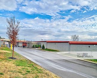 Photo 4 of My Favorite Storage - 807 North Cumberland, Lebanon, TN