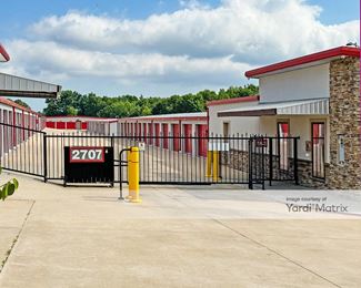 Photo 2 of Jimani Self Storage - 2707 West Olive Street, Rogers, AR