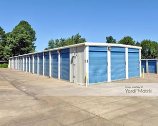 Photo 2 of Aspen Mini Storage - 130 West Pointer Trail, Van Buren, AR