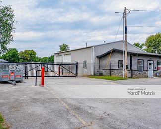 Photo 3 of Tons of Storage - 4800 Johnson Road, Springdale, AR